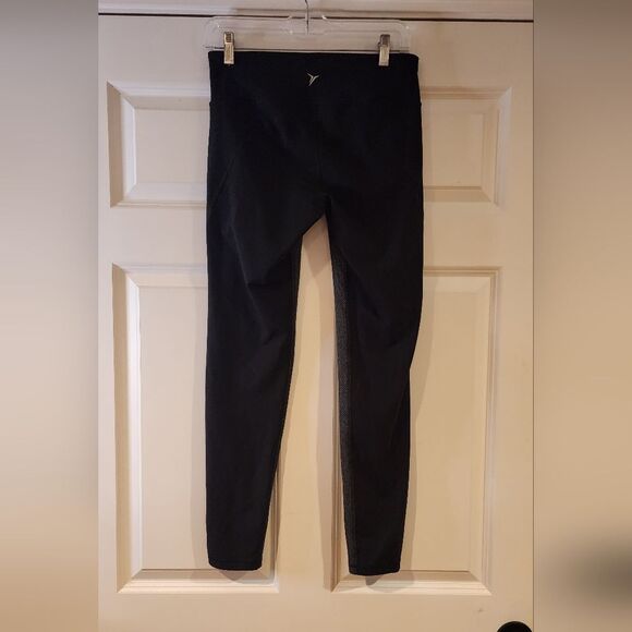 Old Navy go dry black and gray leggings M - Picture 4 of 4